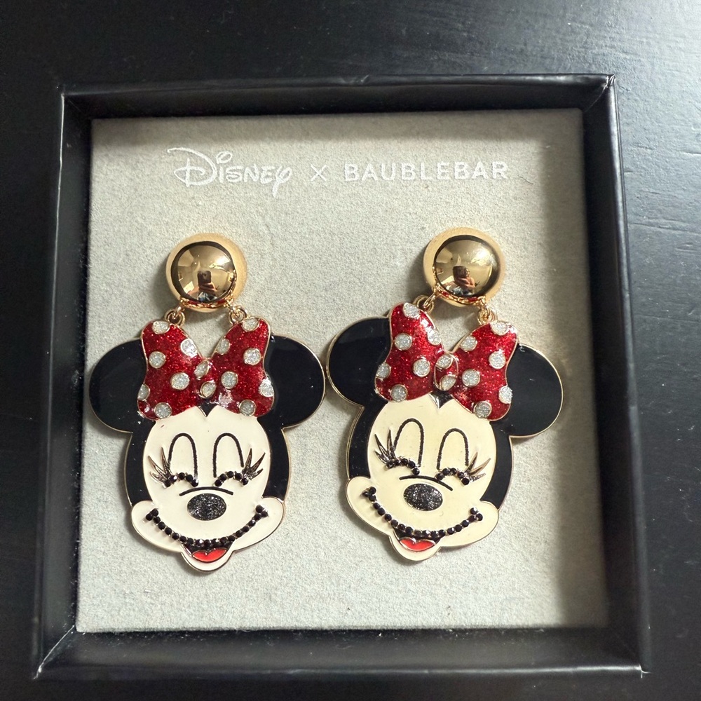 Minnie Mouse Earrings - Red and Black